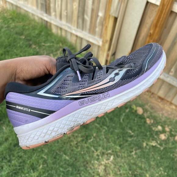 Womens SAUCONY Guide ISO 2 size 9.5 Athletic Shoes Running sneakers Purple/Black - Picture 1 of 8